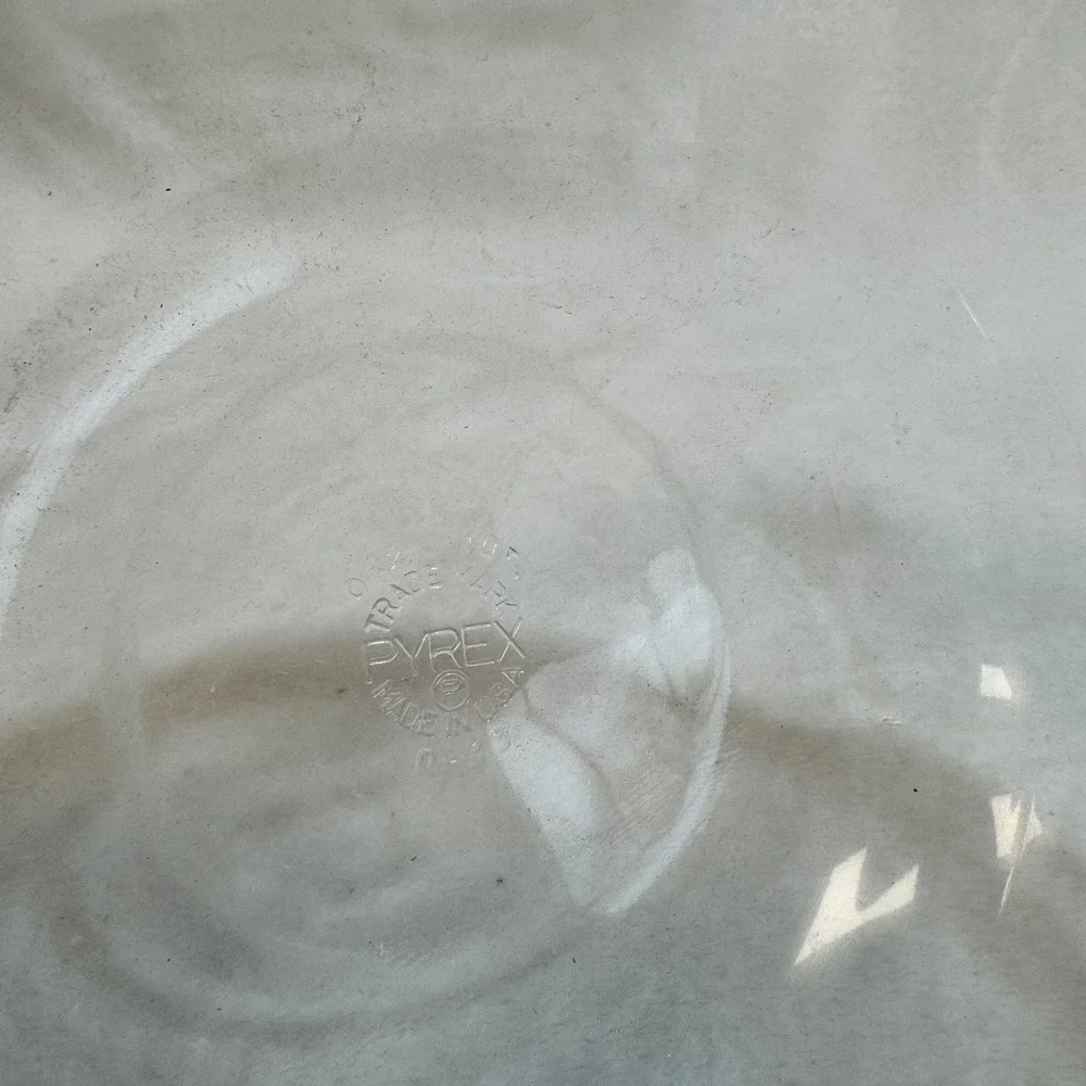 Vintage Pyrex Clear Glass Mixing Bowl with Handles 1 1/2 Quart 722 D-33